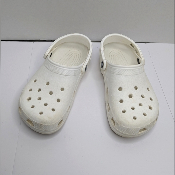 Crocs White Sandal Water Shoe 7 Women - Picture 1 of 7